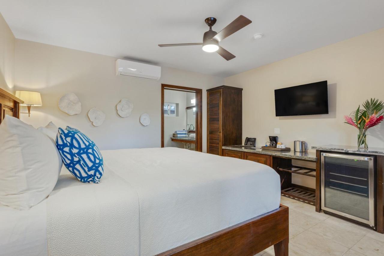 Sirenian Bay Resort Placencia Экстерьер фото