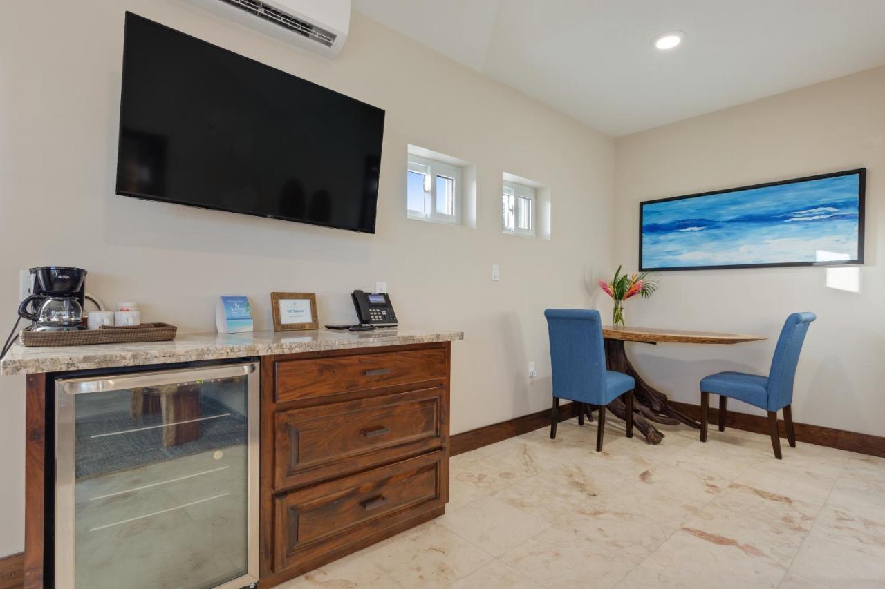Sirenian Bay Resort Placencia Экстерьер фото