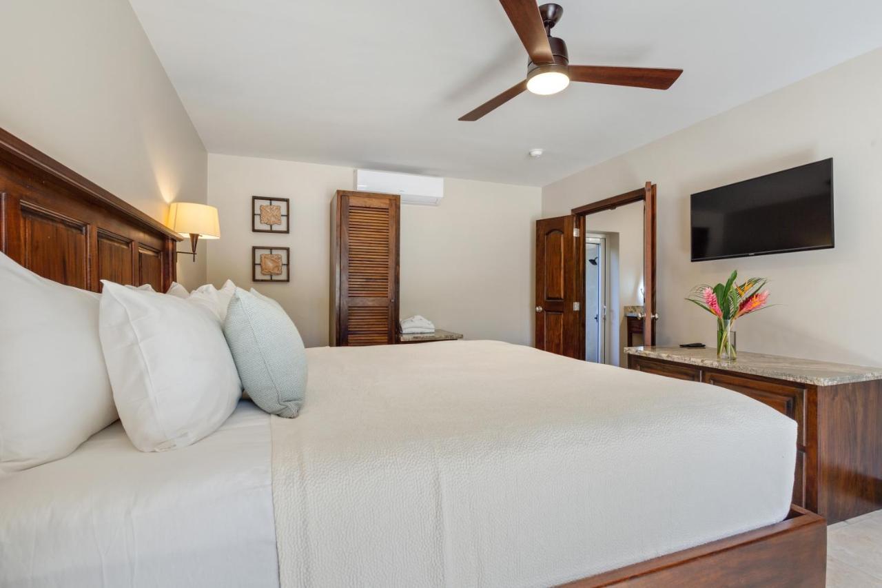 Sirenian Bay Resort Placencia Экстерьер фото